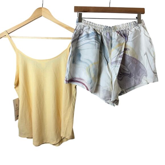 NWT Athleta Outfit Cami & Shorts Womens Small Wind Down Yellow Athleisure Lounge - Picture 3 of 13